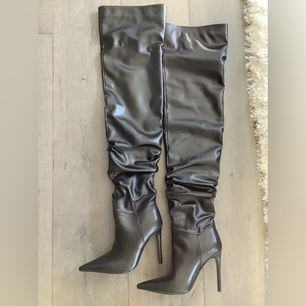 Elegant Black Thigh High Boots NWOT 7.5